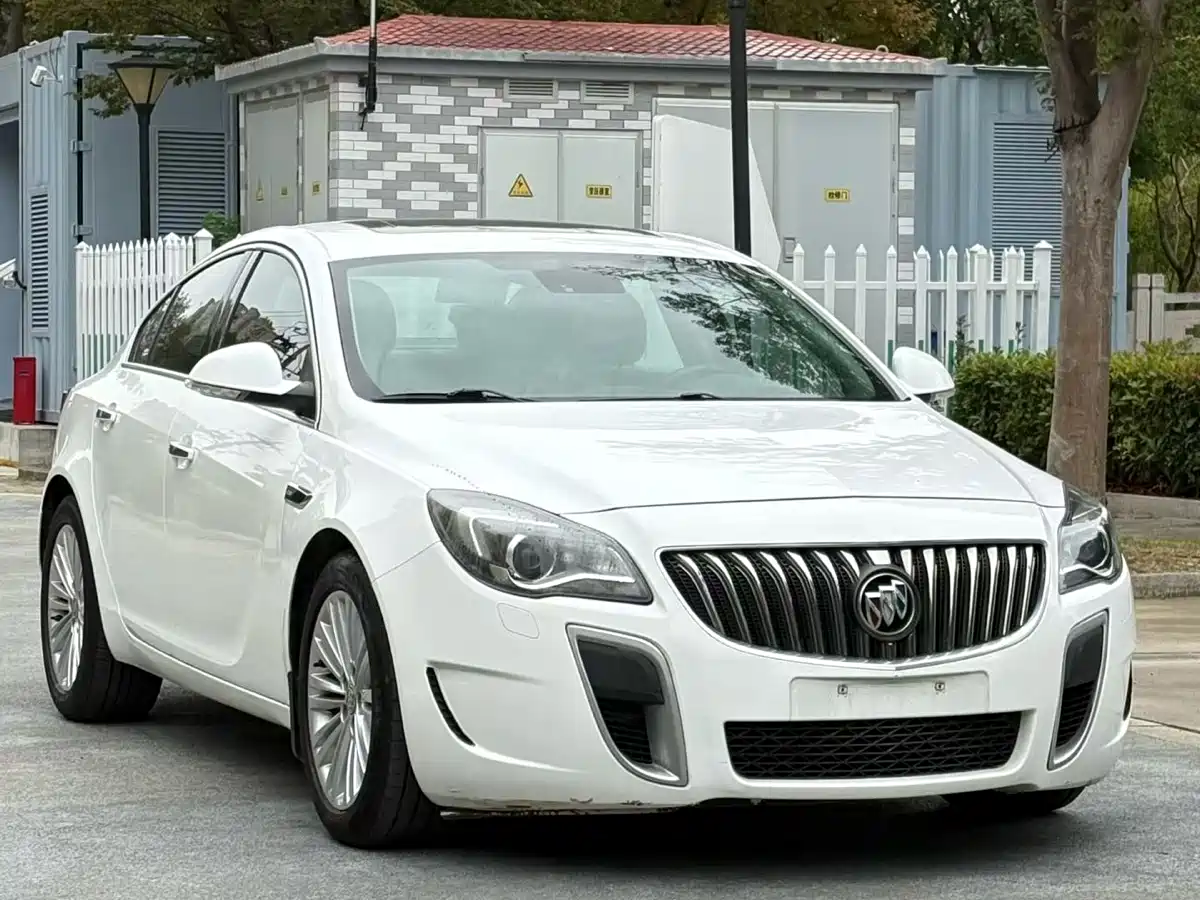 Фото 3 - Buick Regal