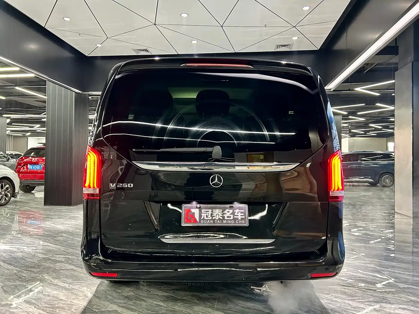 Mercedes-Benz V-Class 2018 V 260 Premium Edition China V фото 6