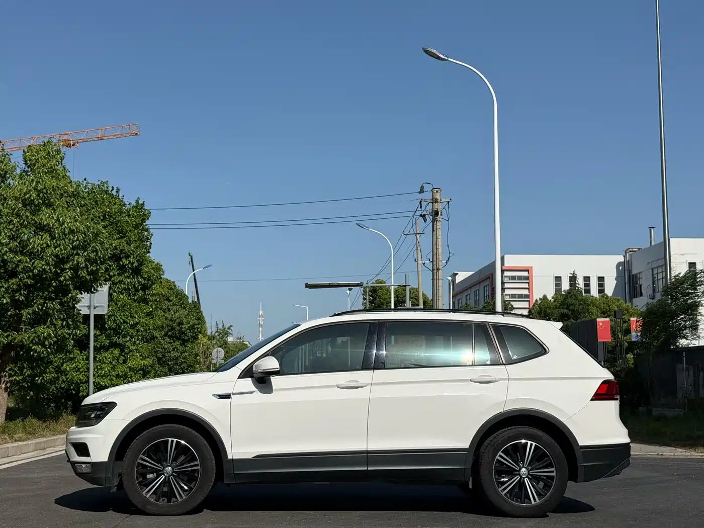 Volkswagen Tiguan L 2020 330TSI Auto 2WD Trend China VI фото 4