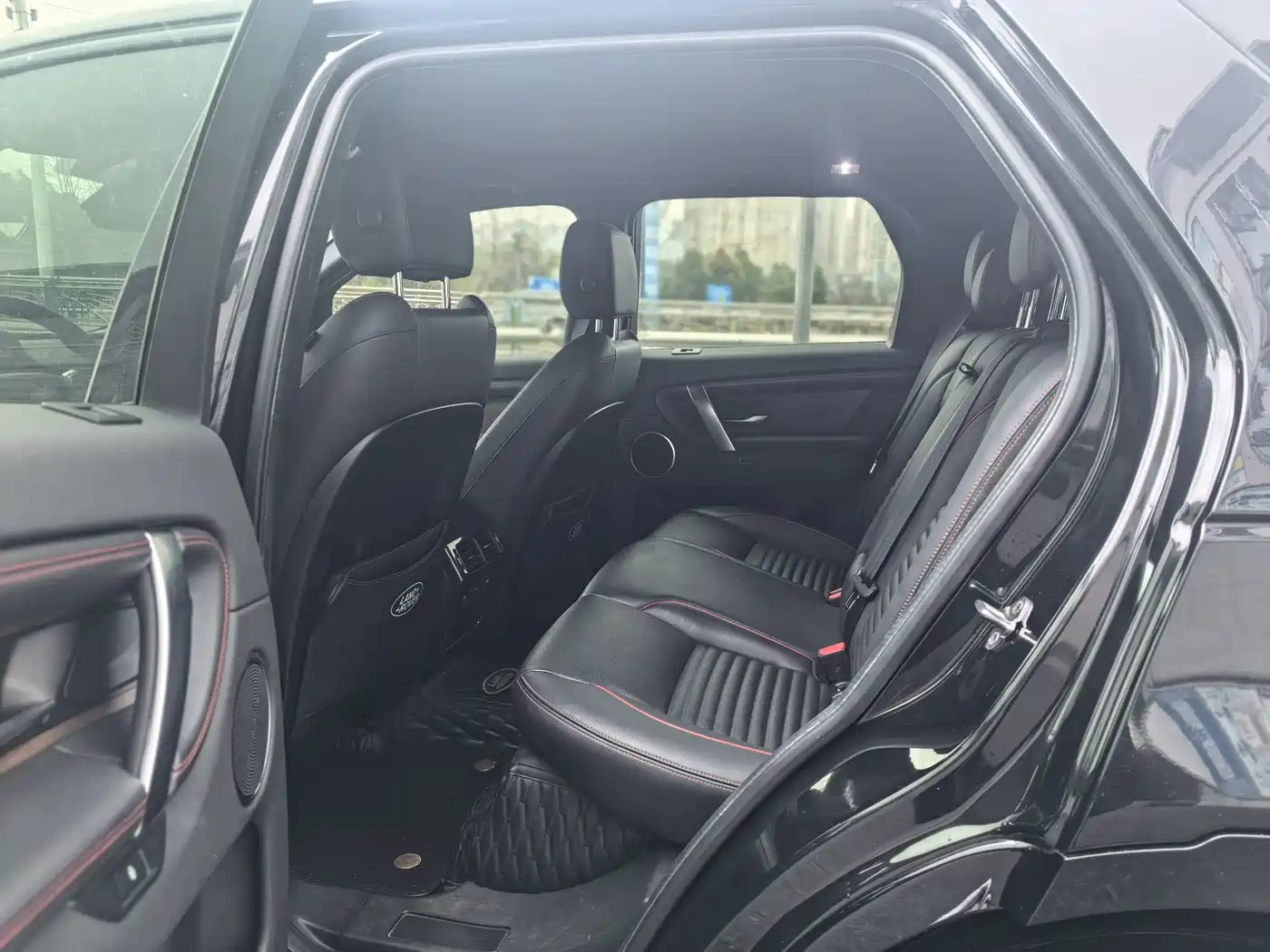Land Rover Discovery Sport 2020 249PS R-Dynamic Performance фото 19