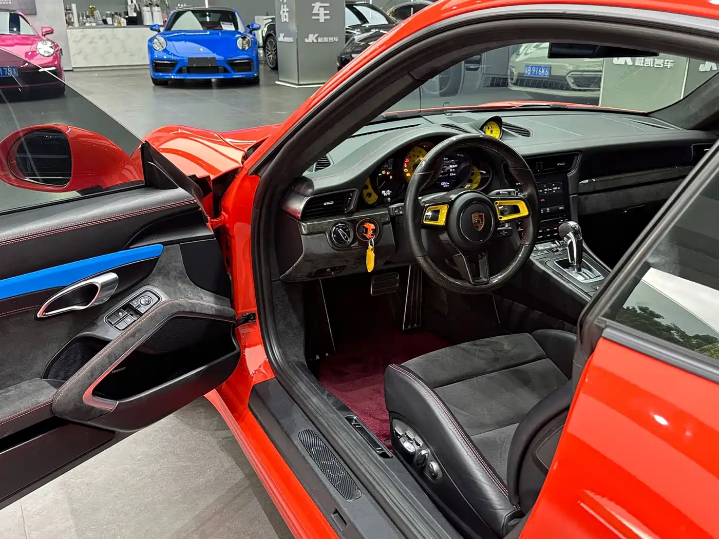 Porsche 911 2018 GT3 4.0L фото 7