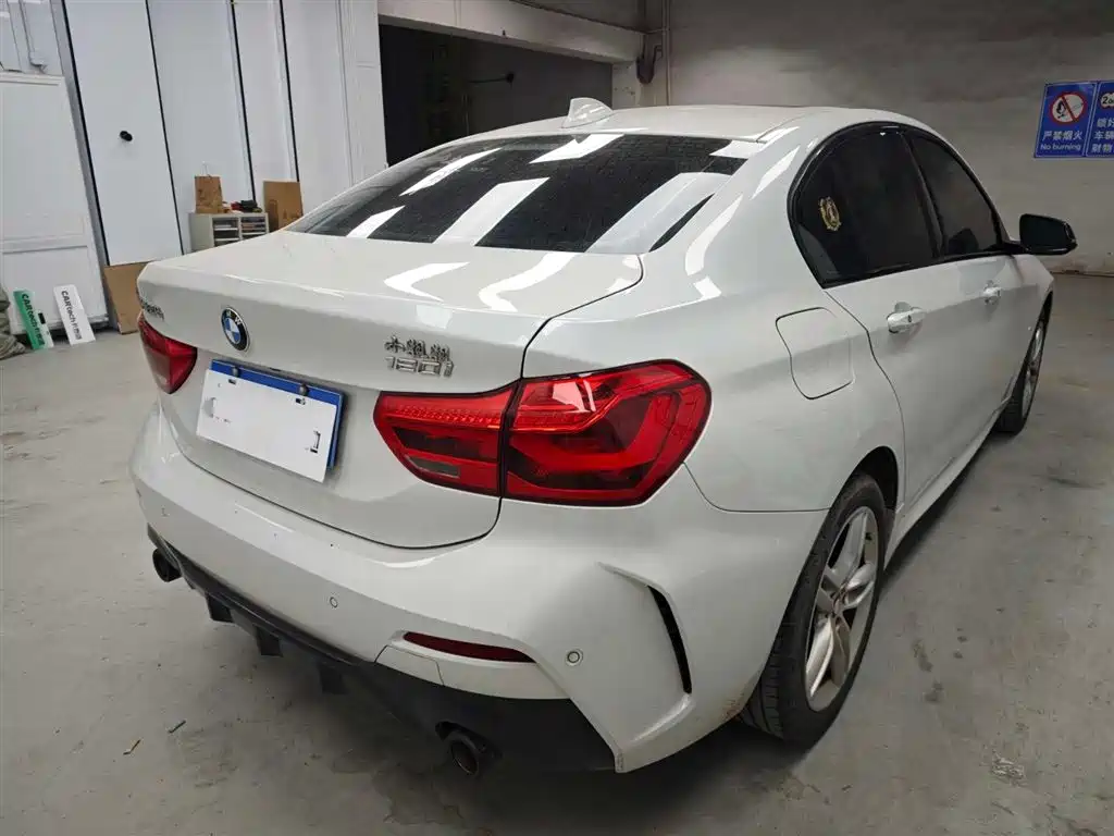 BMW 1 Series 2021 Facelift 120i M Sport Shadow Edition фото 4