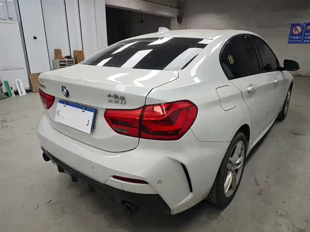 BMW 1 Series 2021 Facelift 120i M Sport Shadow Edition — фото 4