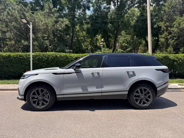 Land Rover Range Rover Velar 2024 Dynamic SE — фото 3