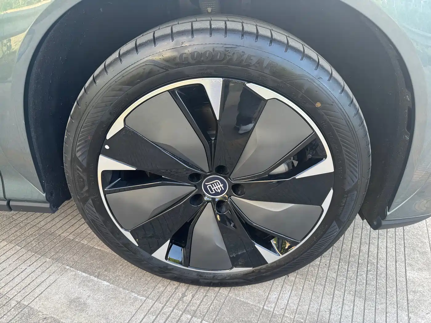 BYD Tang L 2025 DM 175KM Drone Player Edition фото 10