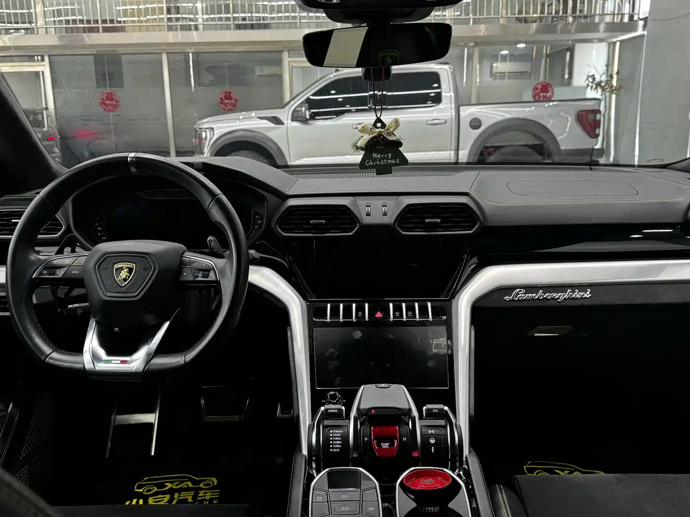 Lamborghini Urus 2021 4.0T V8 фото 12