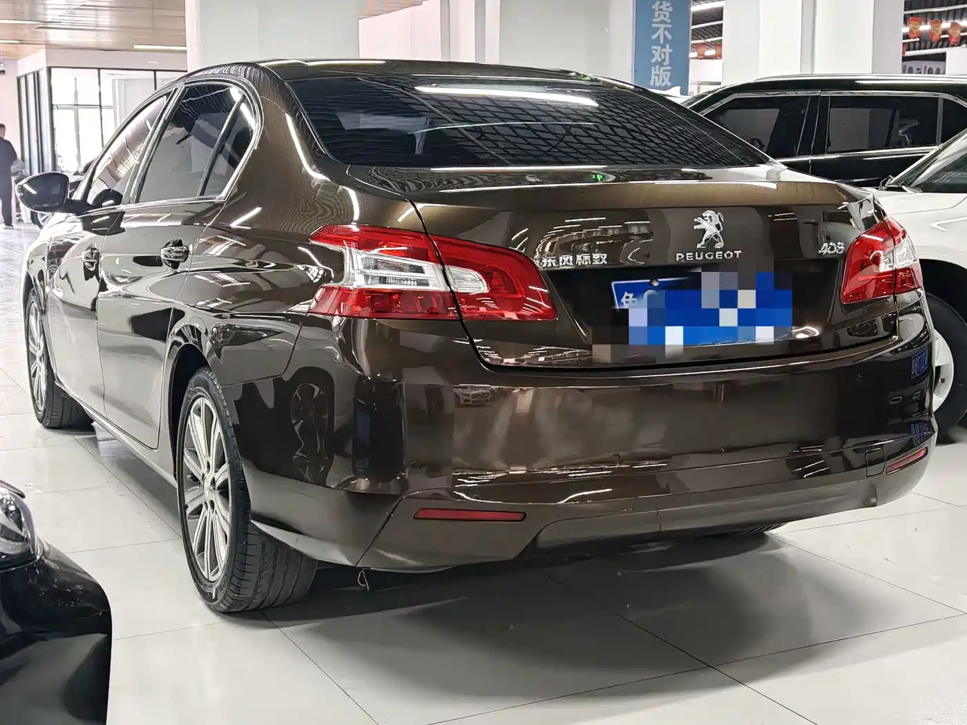 Peugeot 408 2014 1.8L Automatic Luxury Edition фото 4