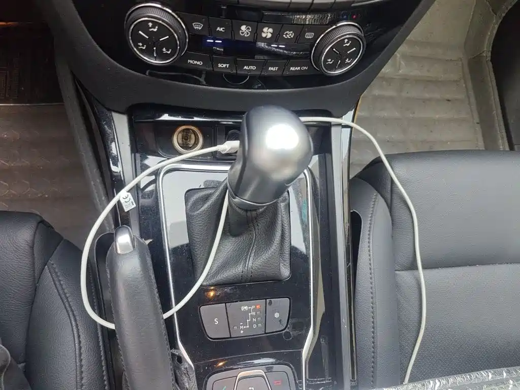 Peugeot 508 2012 2.0L Automatic Smart Edition фото 7