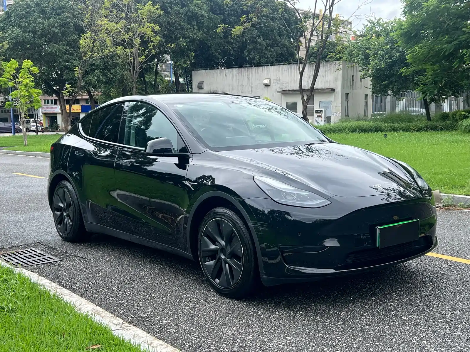 Фото 3 - Tesla Model Y