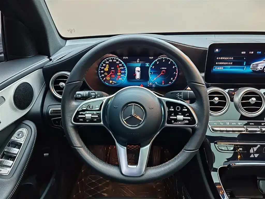 Mercedes-Benz GLC 2022 Facelift GLC 260 L 4MATIC Dynamic фото 12