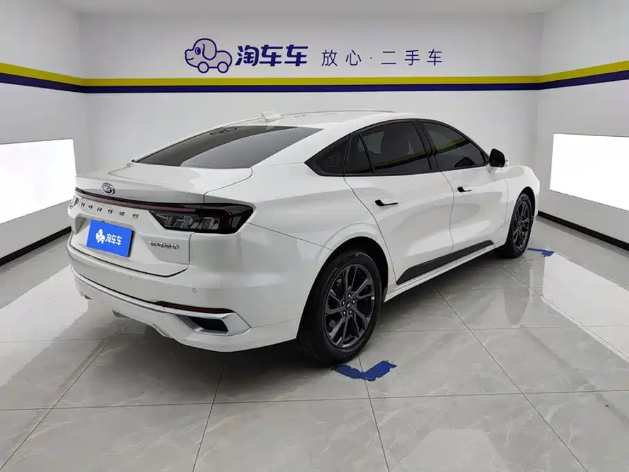 2025 Ford Mondeo