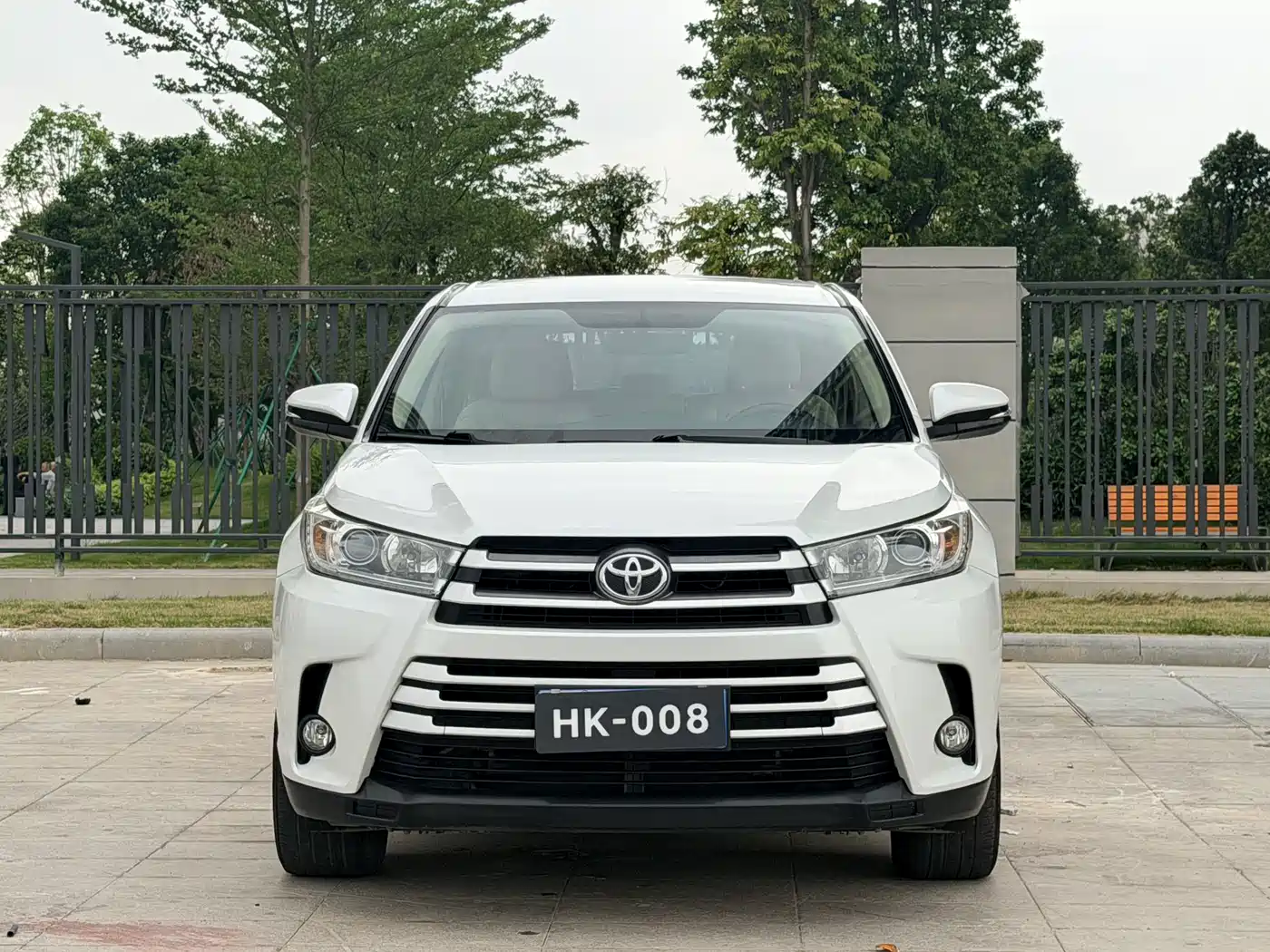 TOYOTA HIGHLANDER