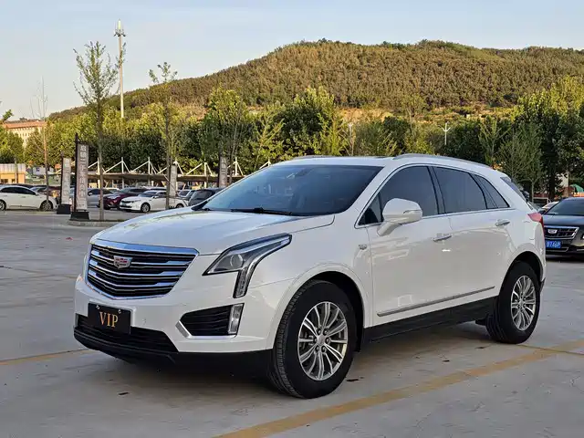 Cadillac XT5 2018 25T Luxury — фото 1