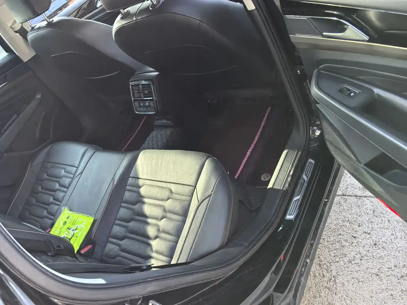 Volkswagen Passat 2021 Model 330TSI Elite Edition фото 9