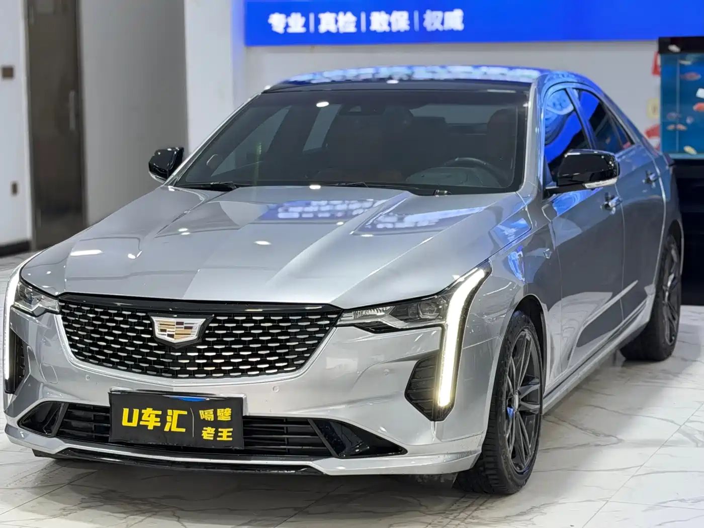 CADILLAC CT4