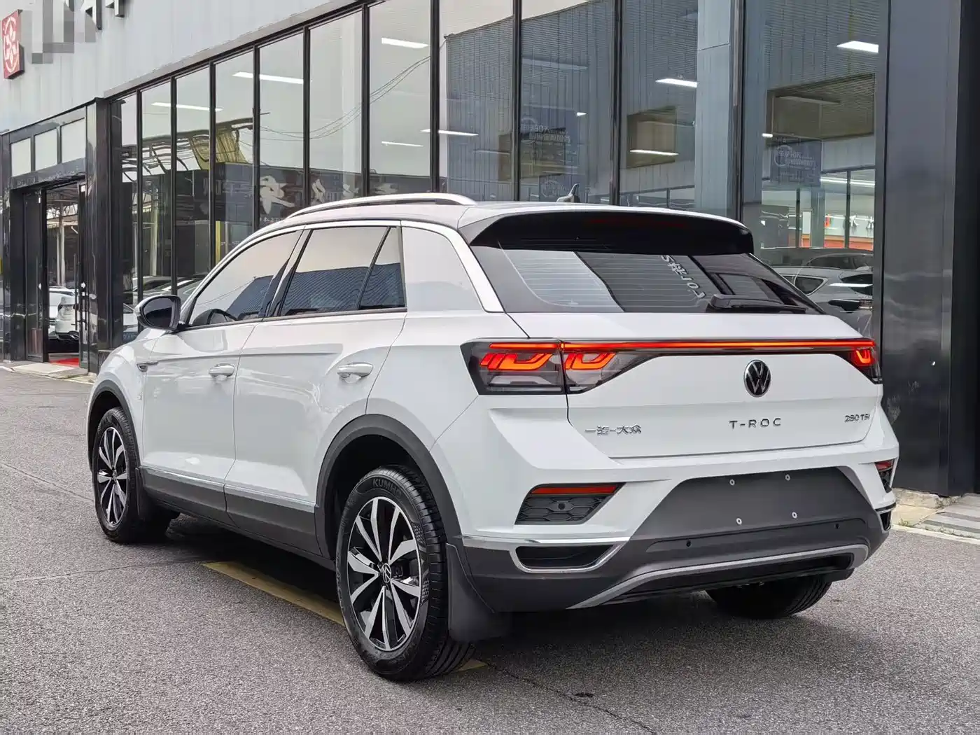 Volkswagen T-ROC 2023 280TSI DSG 2WD Time Edition фото 4