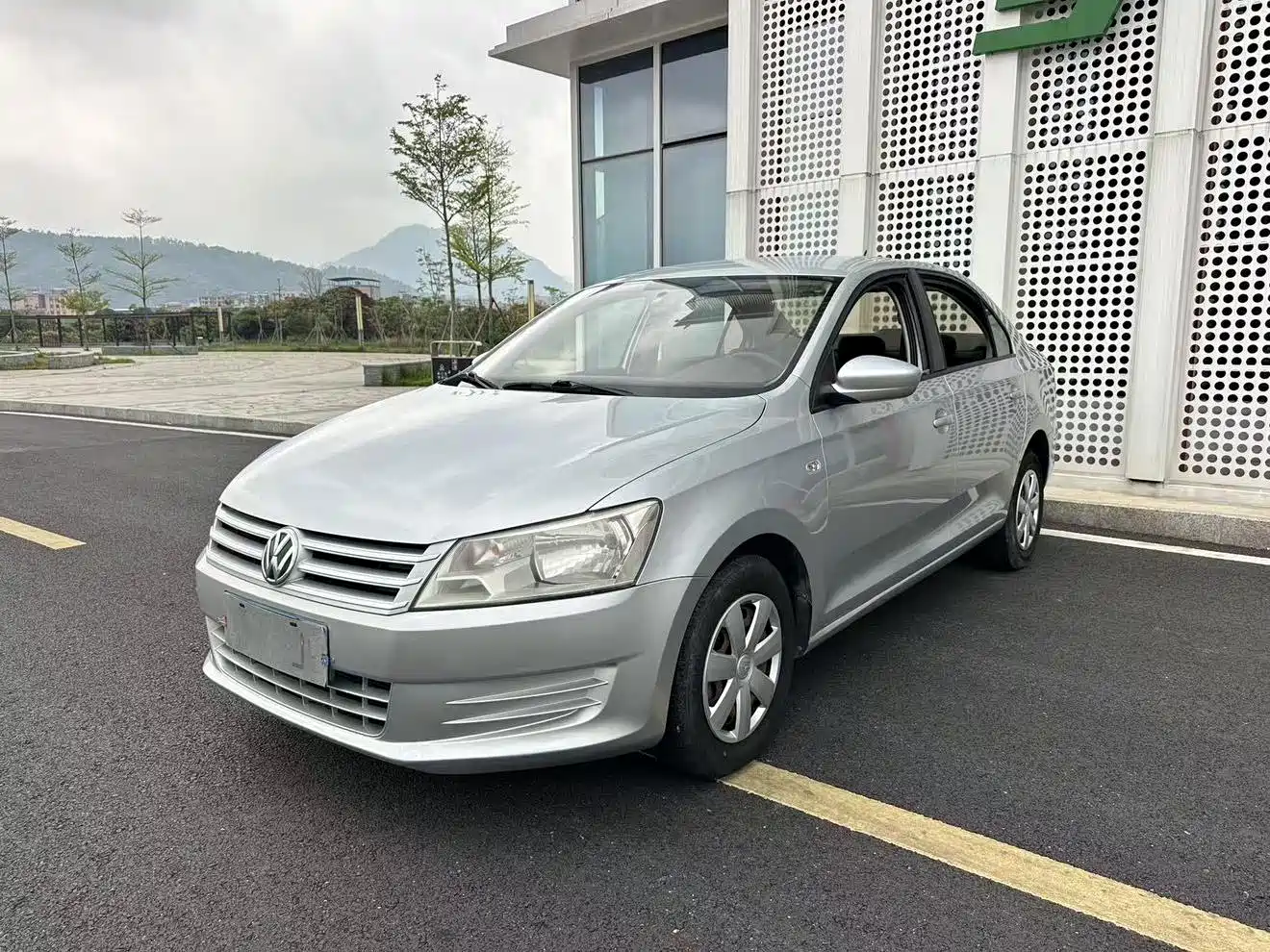 Volkswagen Santana 2013 1.6L Automatic Trend Edition фото 20