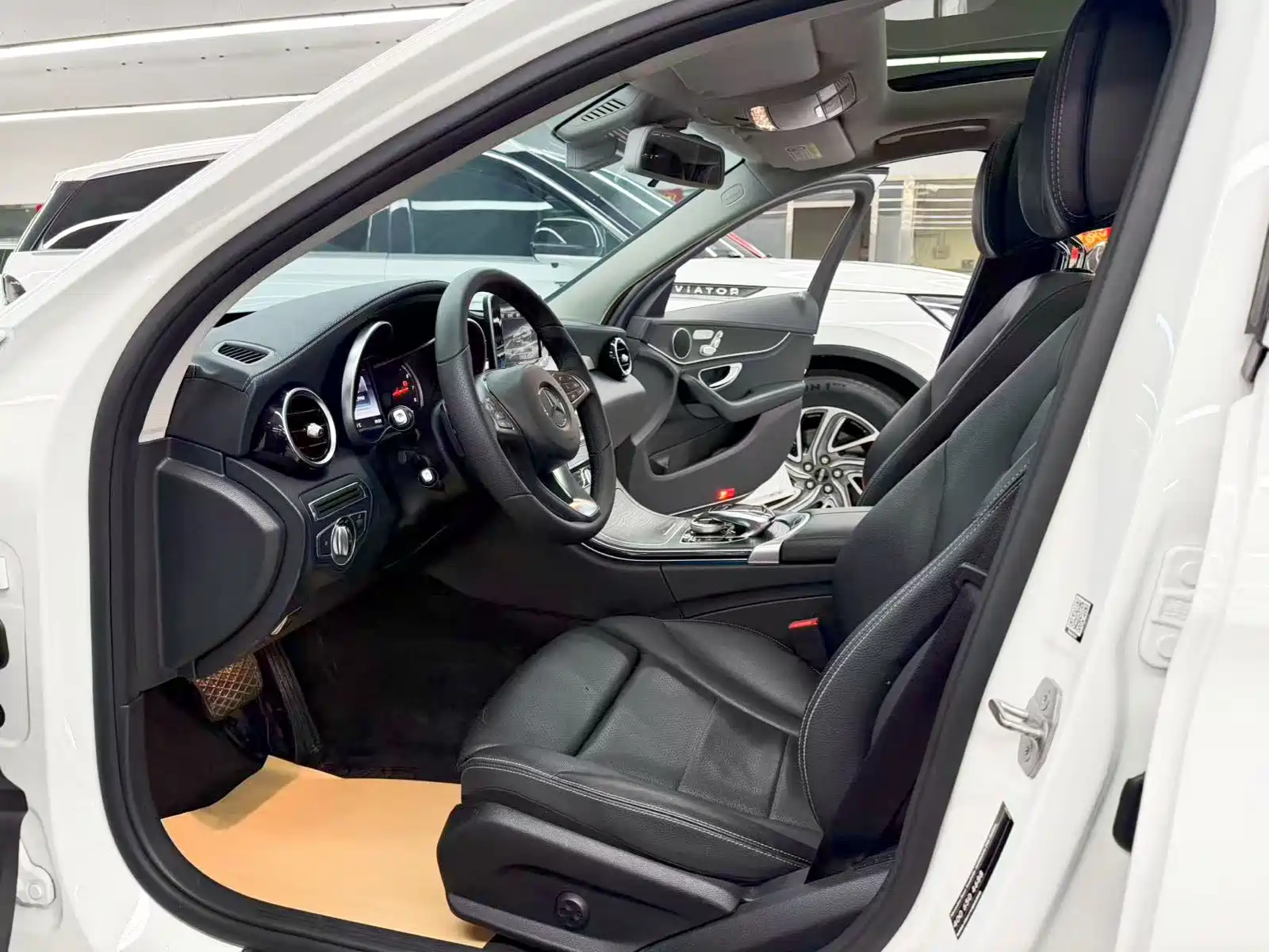 Фото 7 - Mercedes-Benz C-Class