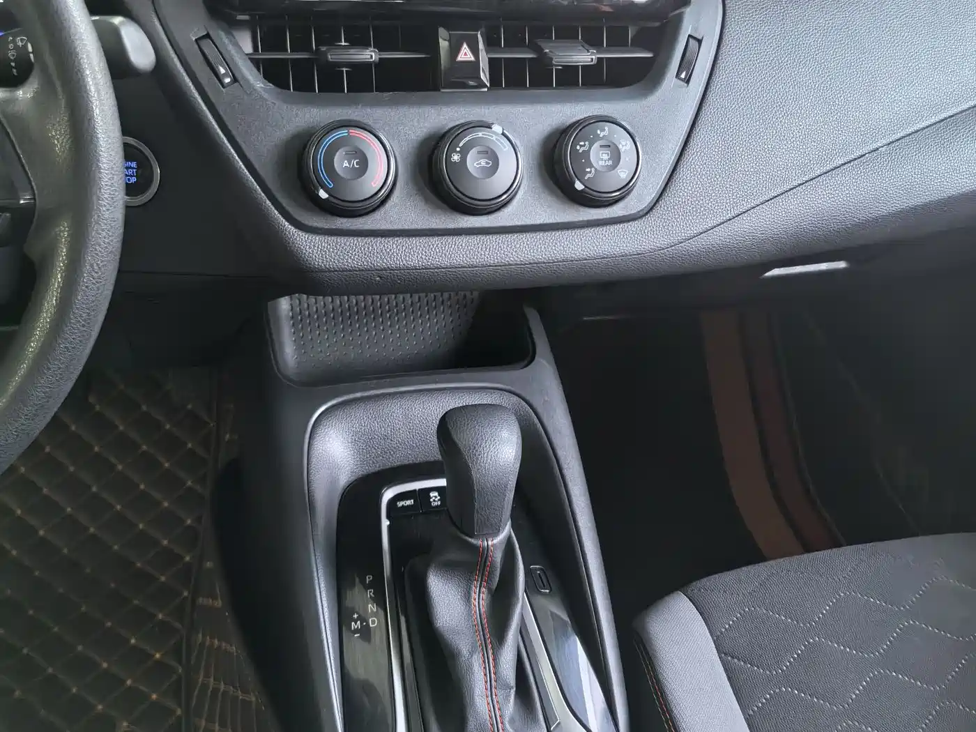 Toyota Corolla 2023 1.2T Pioneer Edition фото 10