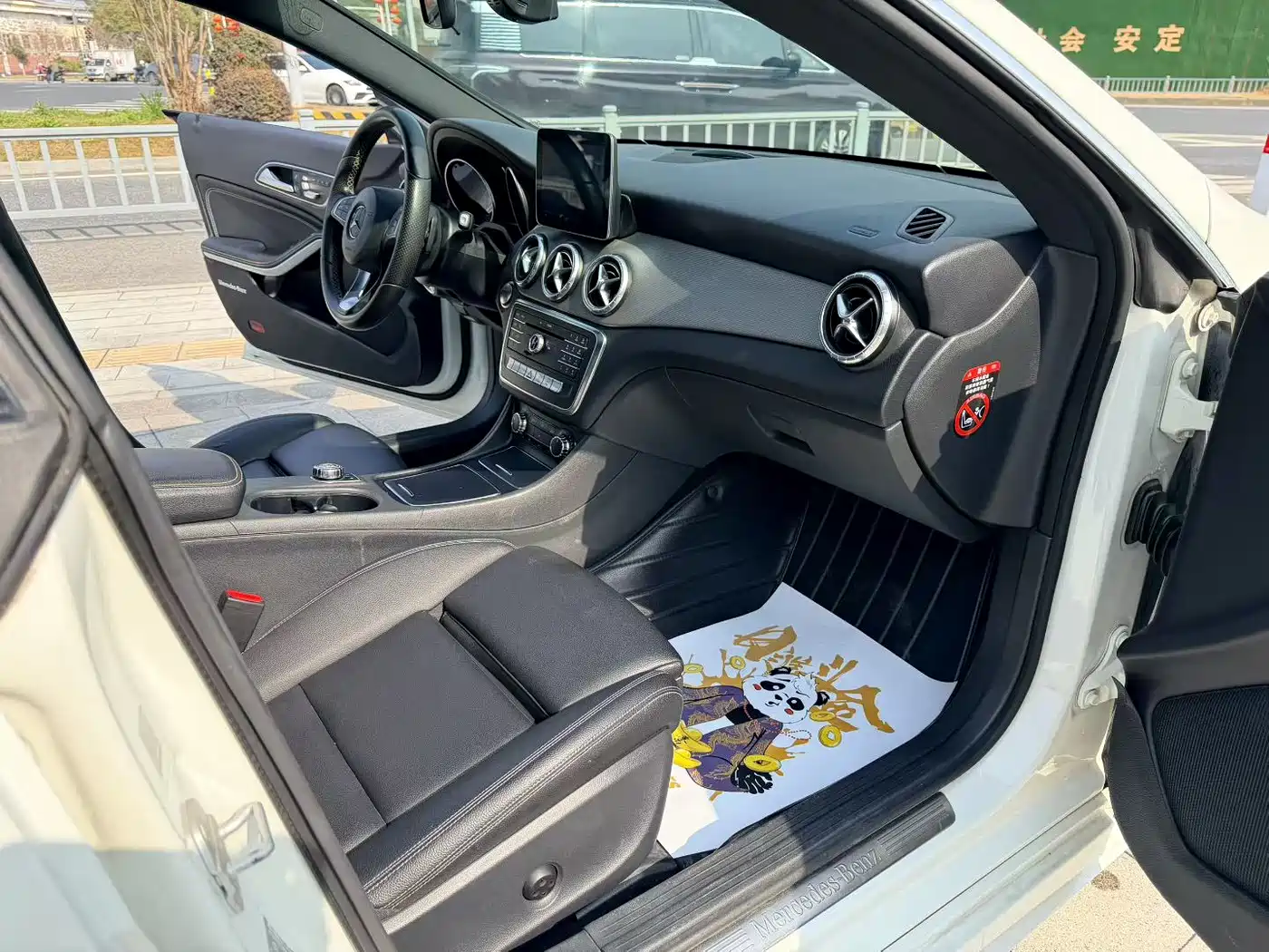 Mercedes-Benz CLA (Import) 2017 Facelift CLA 200 Style фото 9
