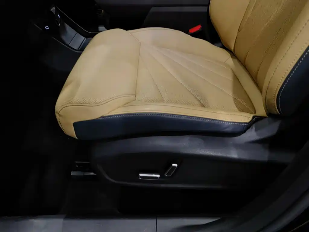 Geely Boyue L 2023 2023 1.5TD DCT Premium