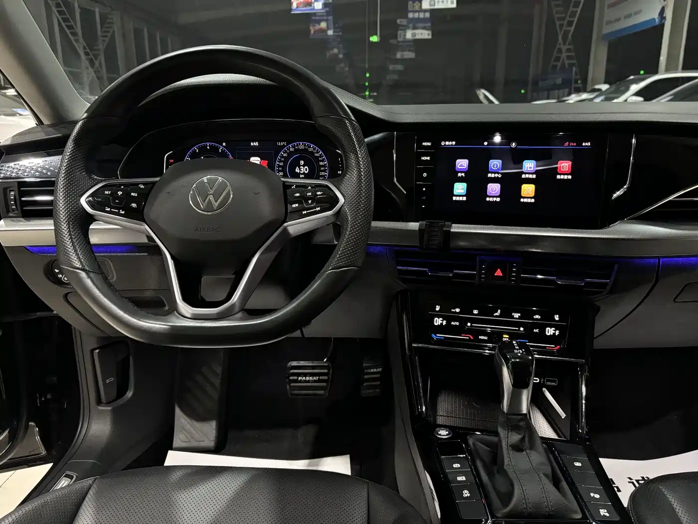 Volkswagen Passat 2022 330TSI Premium Edition фото 13