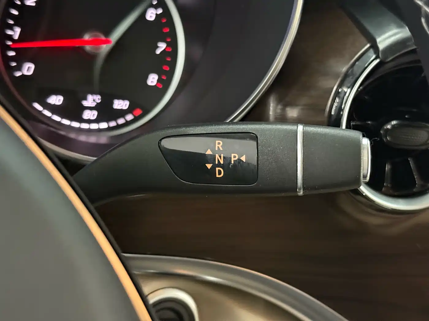 Mercedes-Benz V-Class 2022 V 260 Pilot Edition фото 9