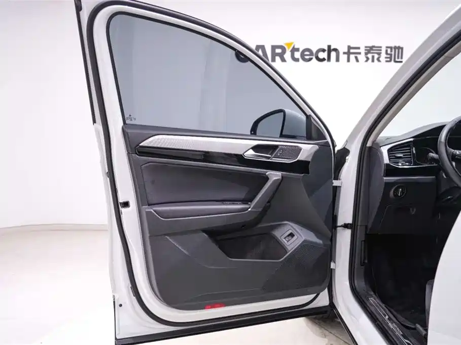Volkswagen Tayron 2022 280TSI 2WD Luxury Smart Connect Edition фото 25