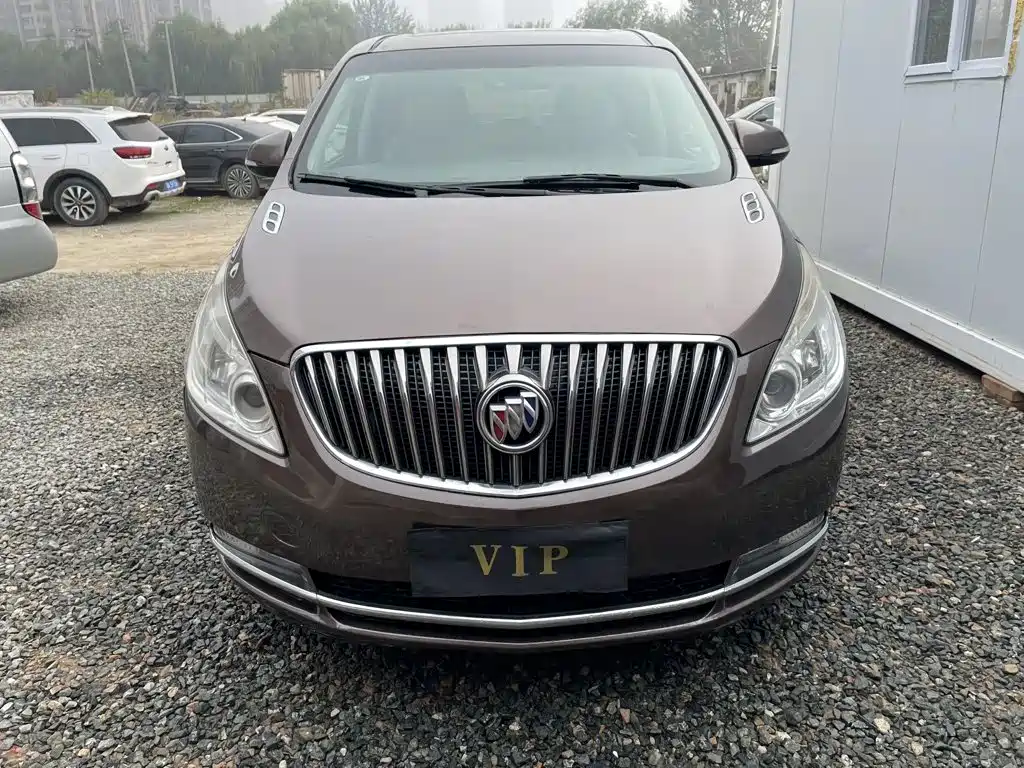 Фото 3 - Buick GL8
