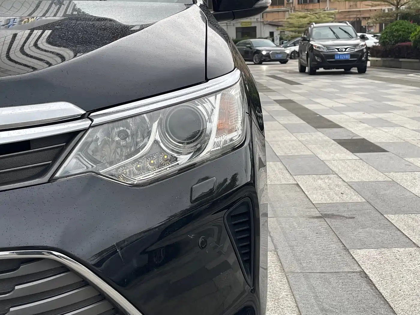 Toyota Camry 2016 Hybrid 2.5HG 10th Anniversary Luxury Navigation Edition фото 6