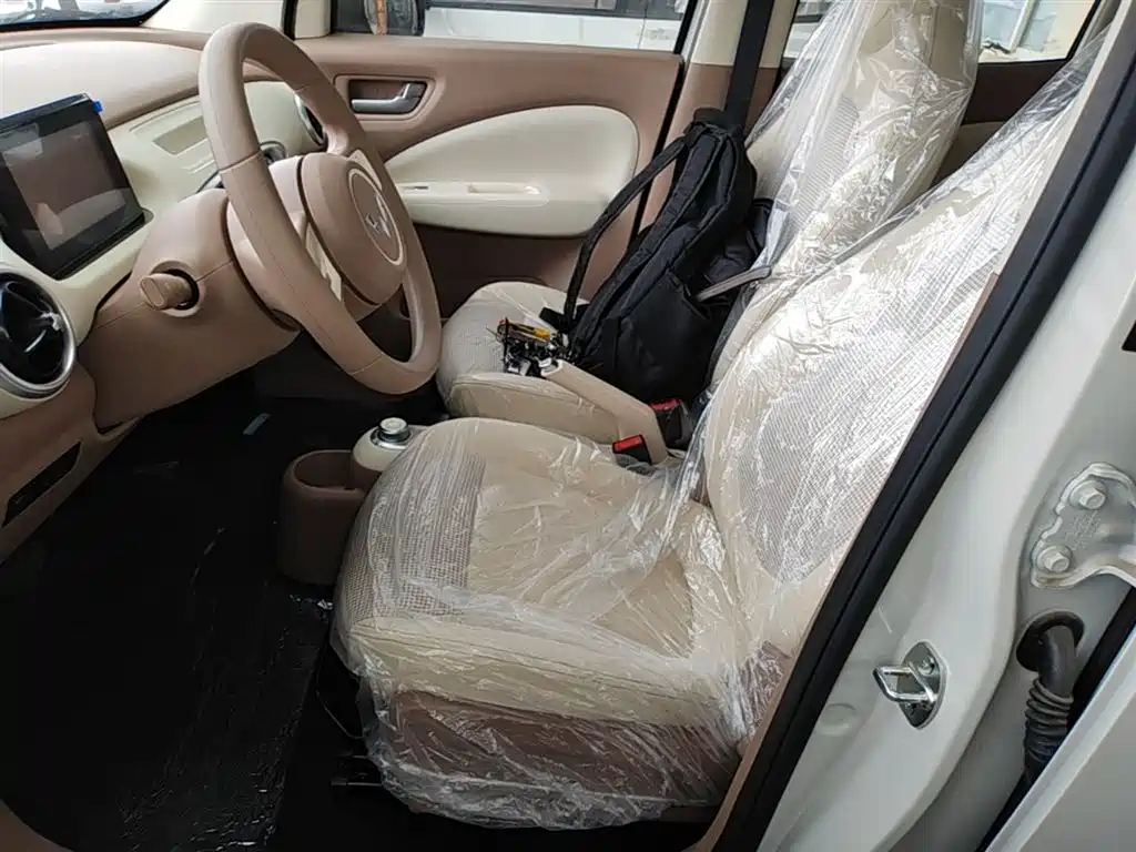 Wuling Motors Hongguang MINIEV 2026 2025 4-Door Advanced