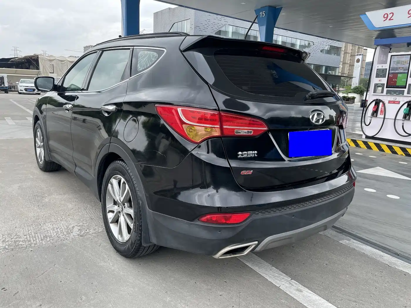 Фото 8 - Hyundai Santa Fe