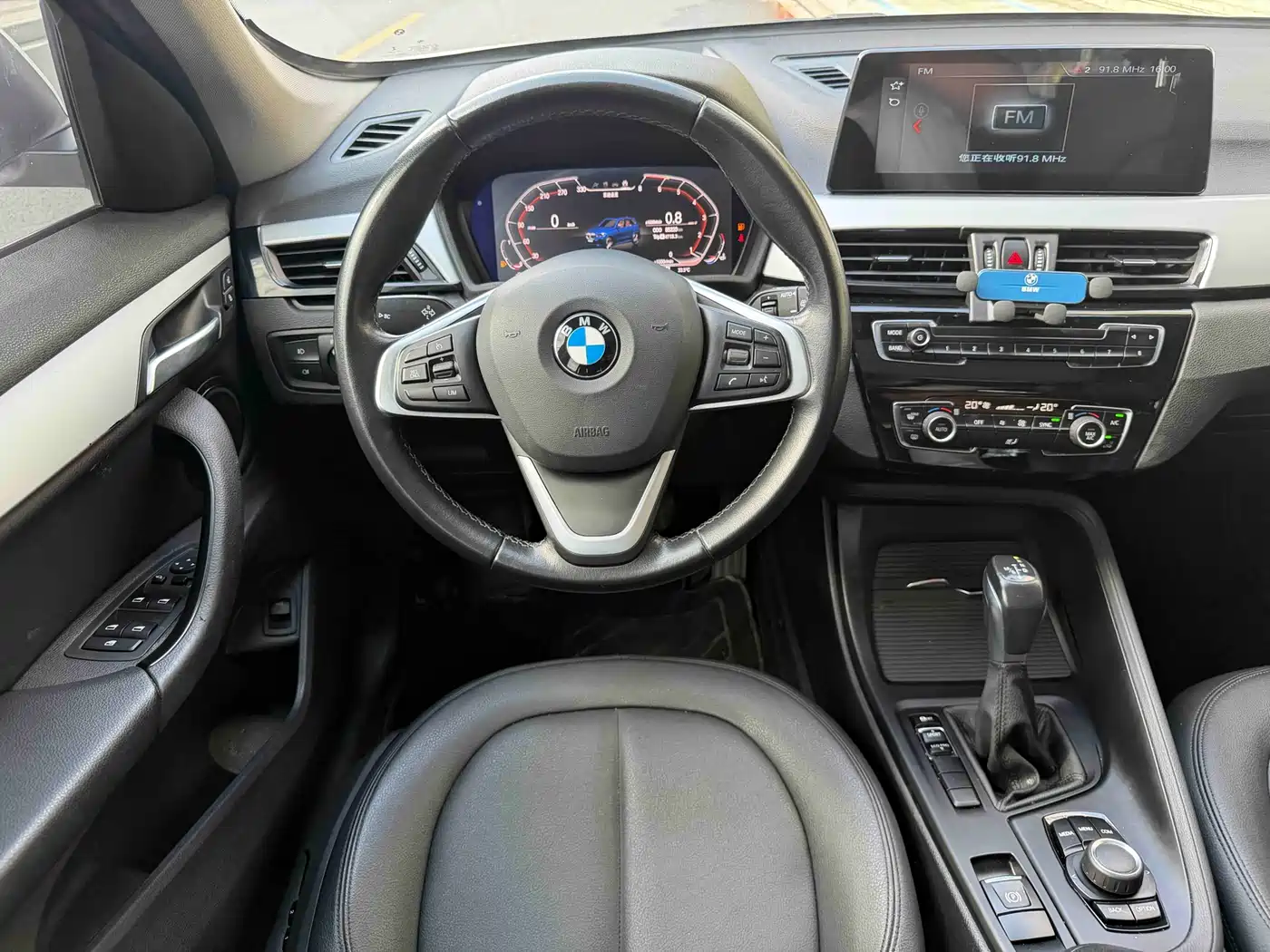 BMW X1 2018 sDrive20Li Leading Model фото 9