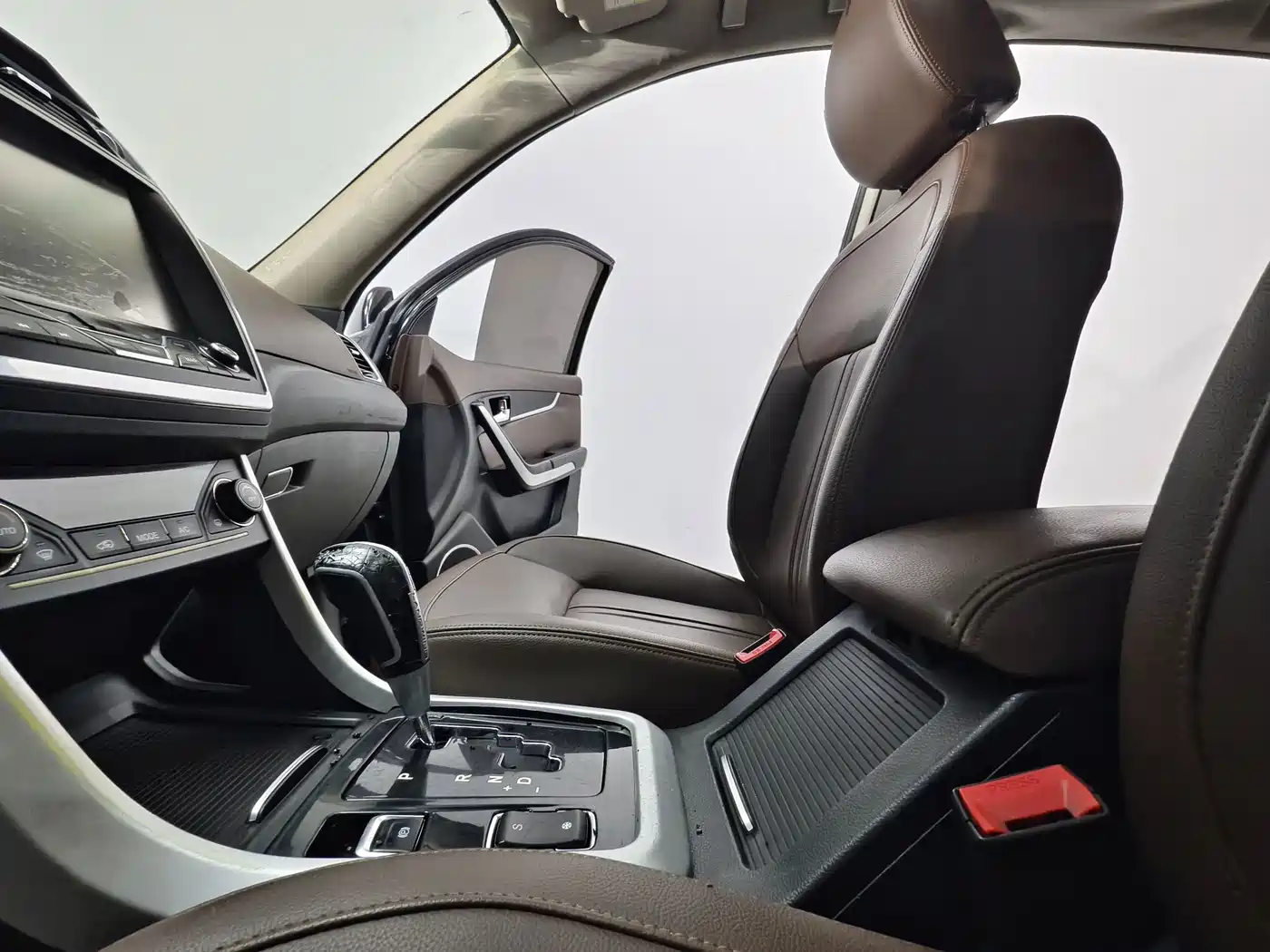 Landwind X5 2017 2016 Plus 2.0T Automatic Leadership Edition
