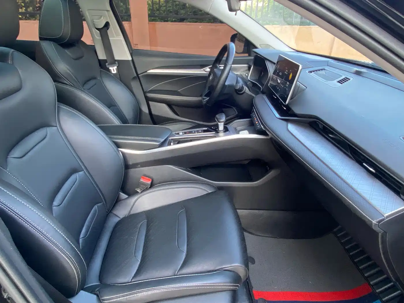 Фото 6 - Geely Preface