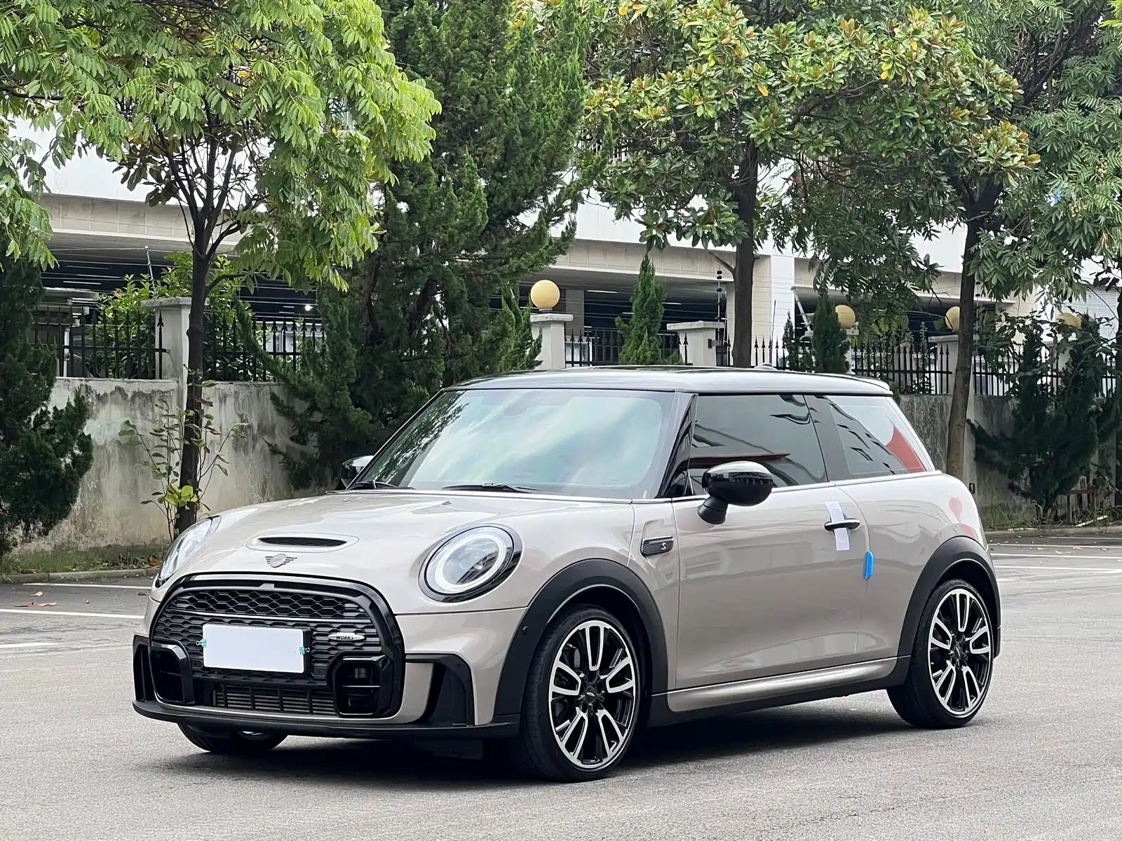 Фото 1 - MINI MINI