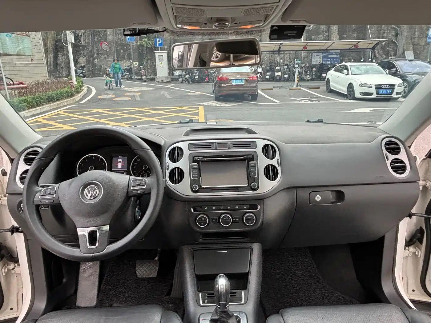 Volkswagen Tiguan 2013 2.0TSI Auto 4WD Luxury Edition фото 9