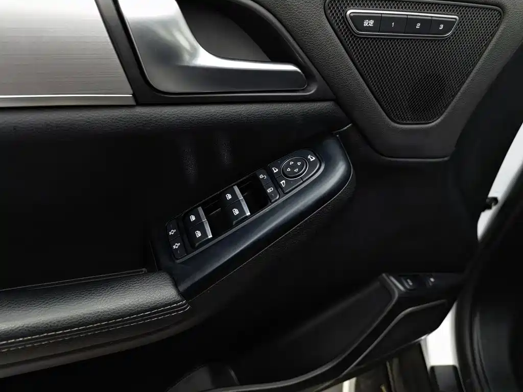 BYD Tang 2020 2019 2.0T Automatic Smart Connect Honor 7-seater China VI