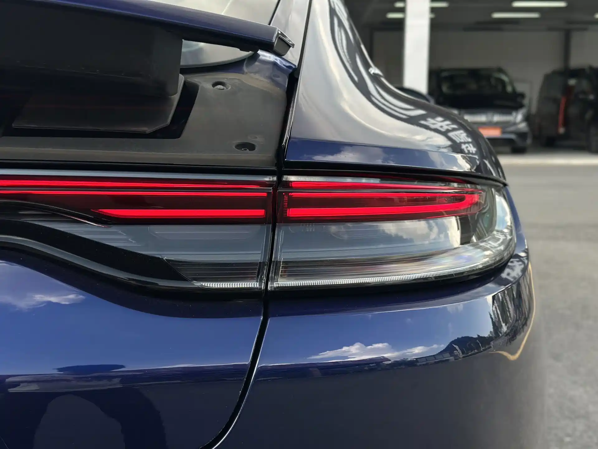 صورة 5 - Porsche Panamera