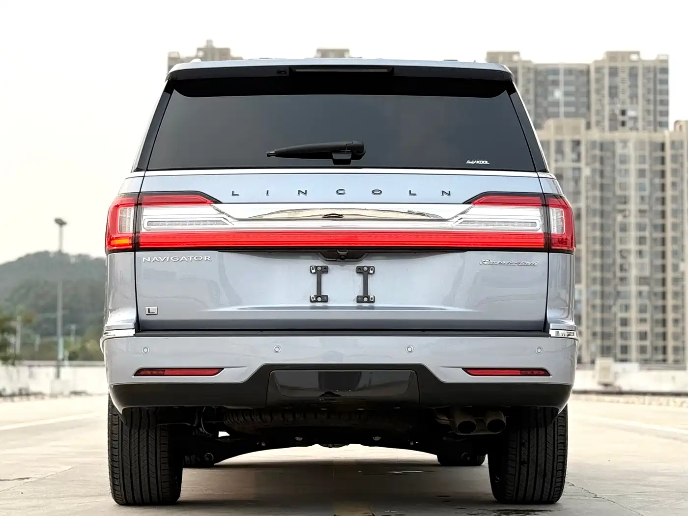 LINCOLN NAVIGATOR