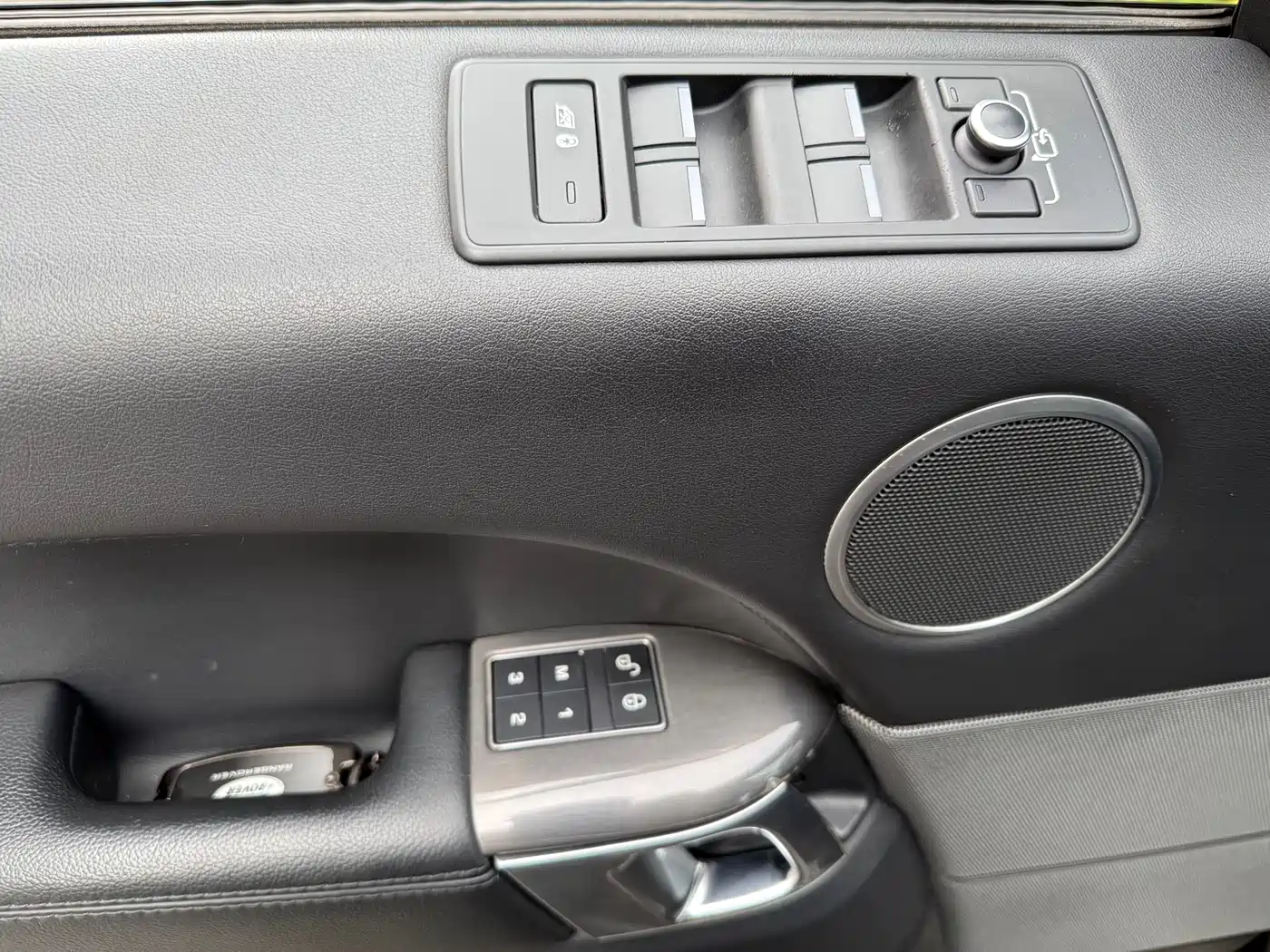 Land Rover Range Rover Sport 2017 3.0 SC V6 SE фото 10