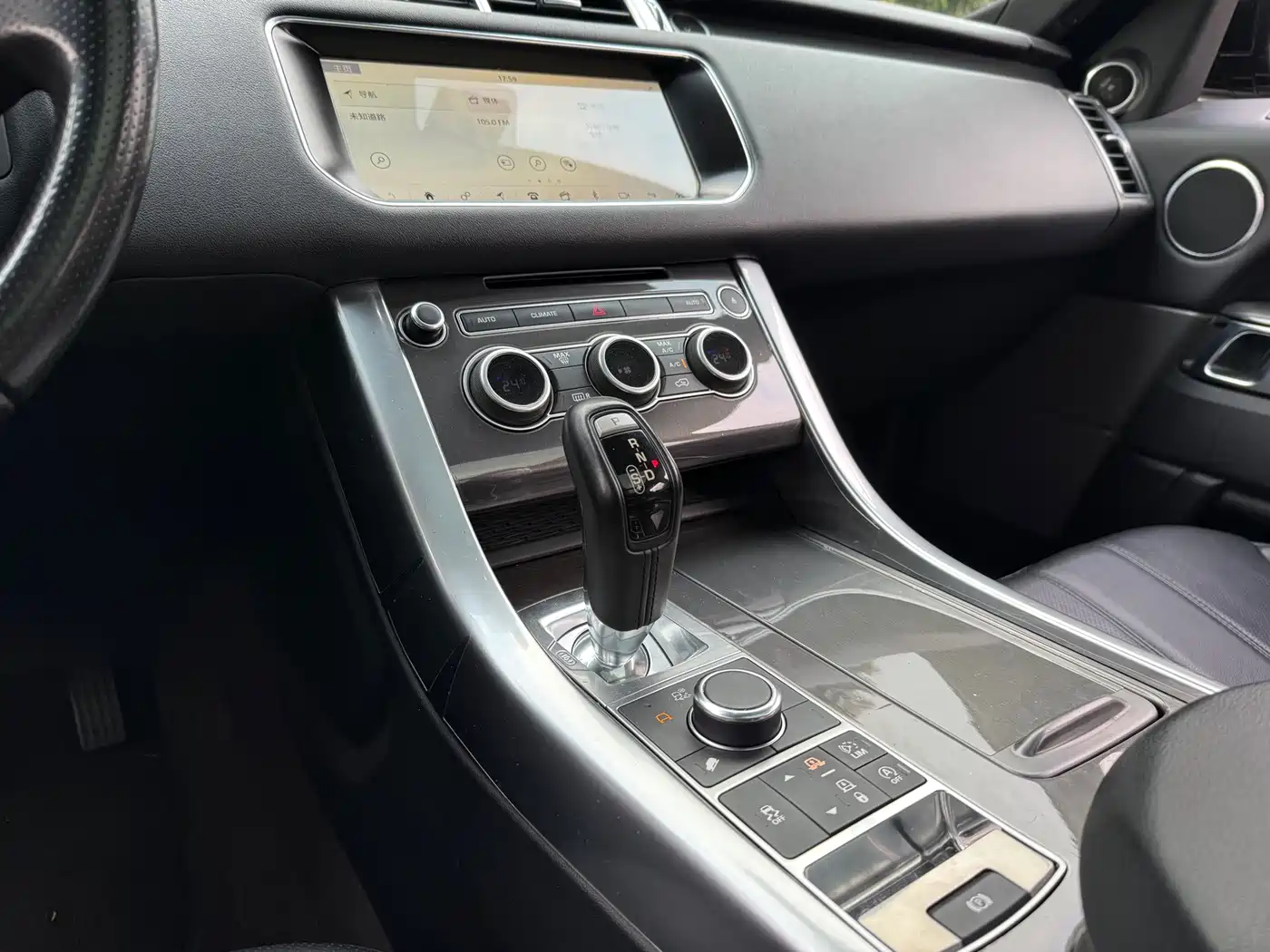 Land Rover Range Rover Sport 2017 3.0 SC V6 SE фото 15