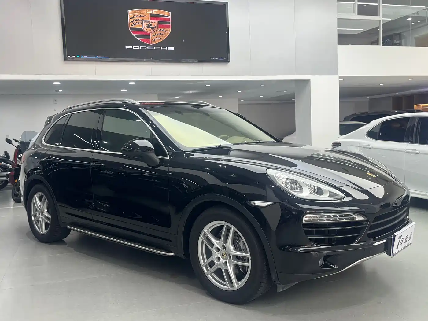 Porsche Cayenne 2011 Cayenne 3.0T фото 3
