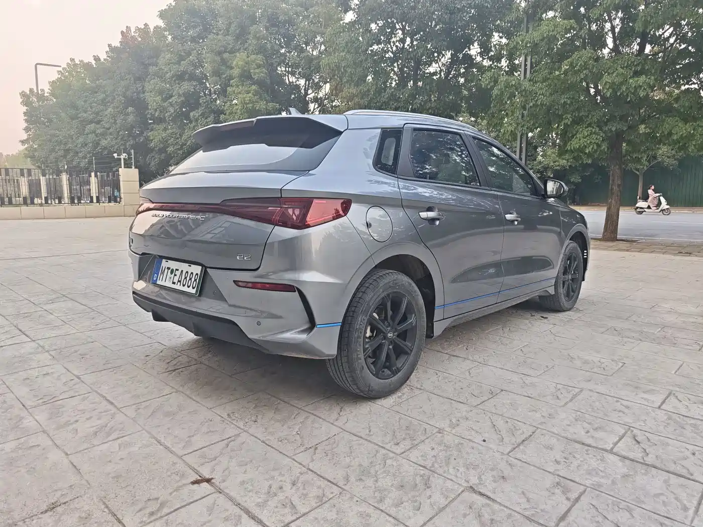 BYD e2 2022 2021 Luxury Edition