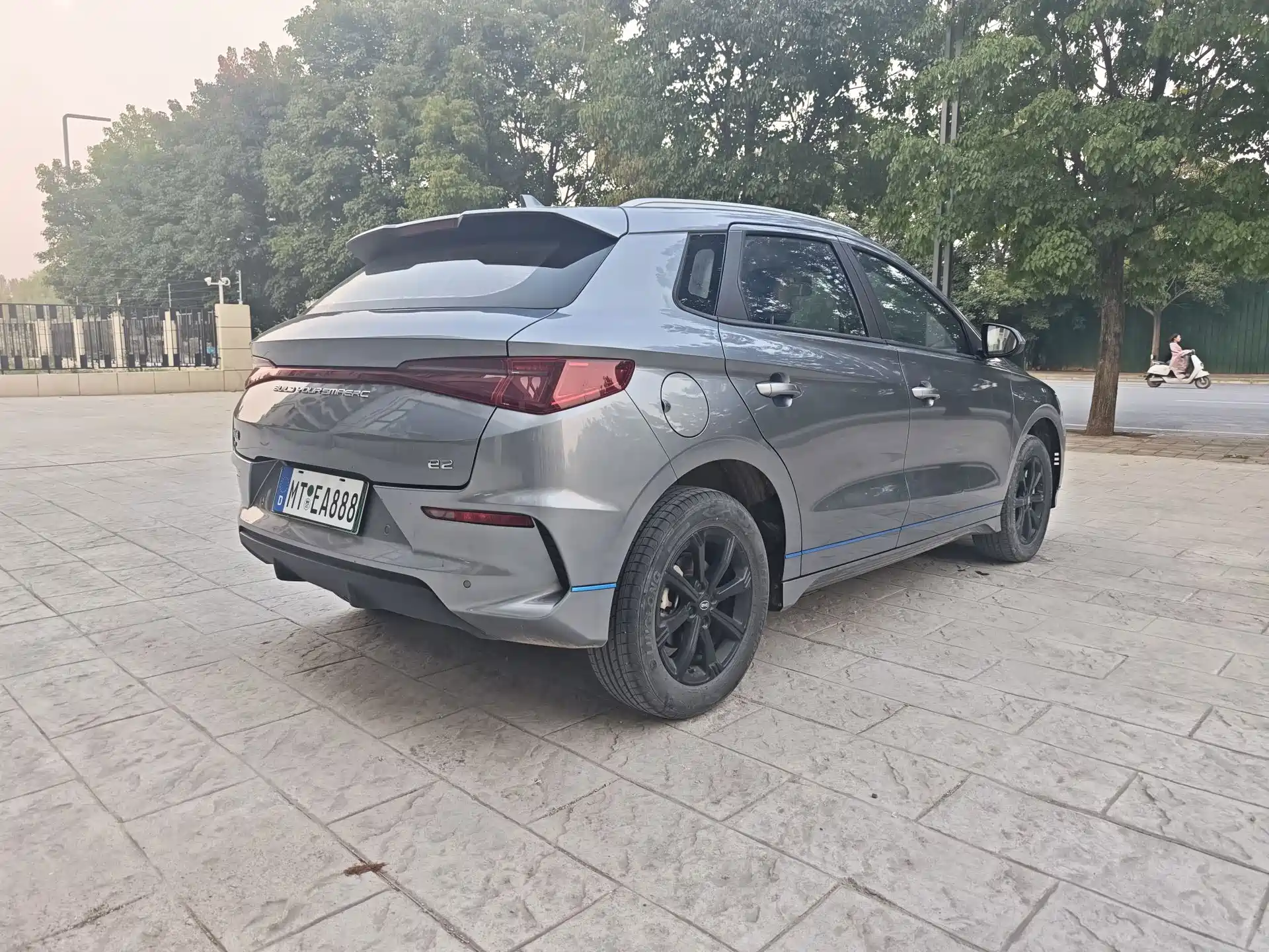 Фото 5 - BYD e2