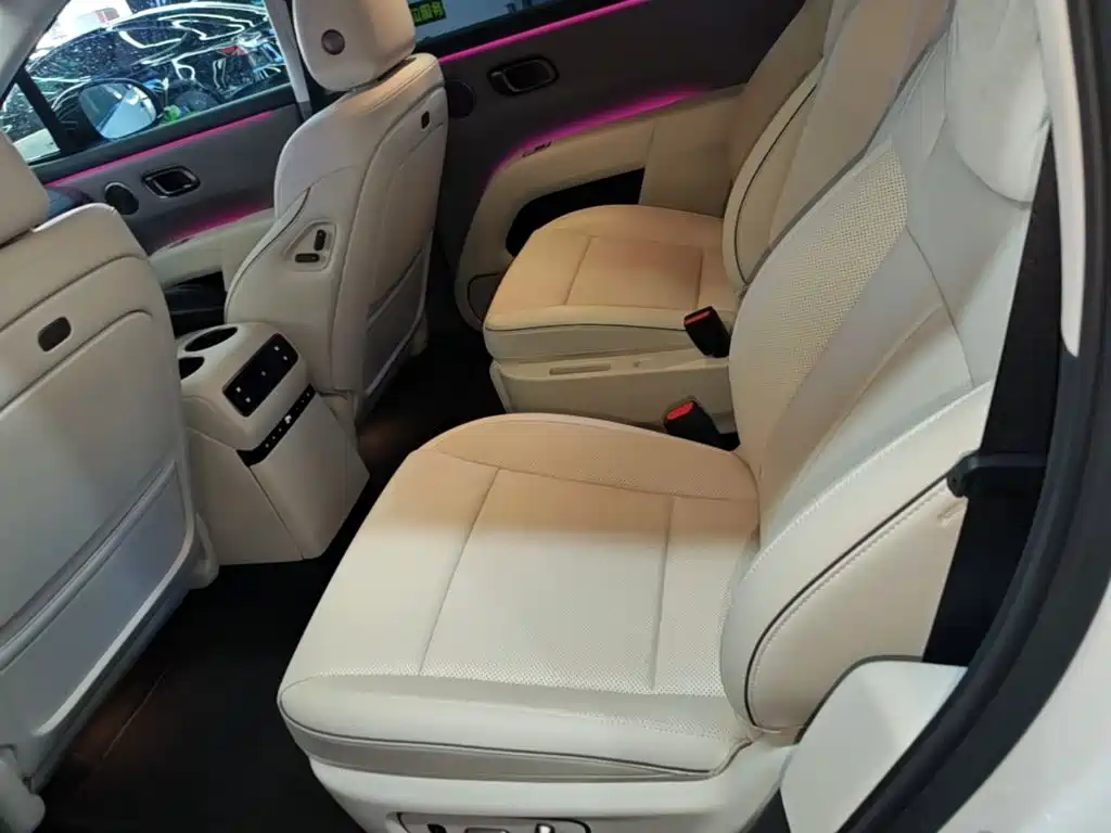 Li Auto Li i8 2025 2025 Standard Edition