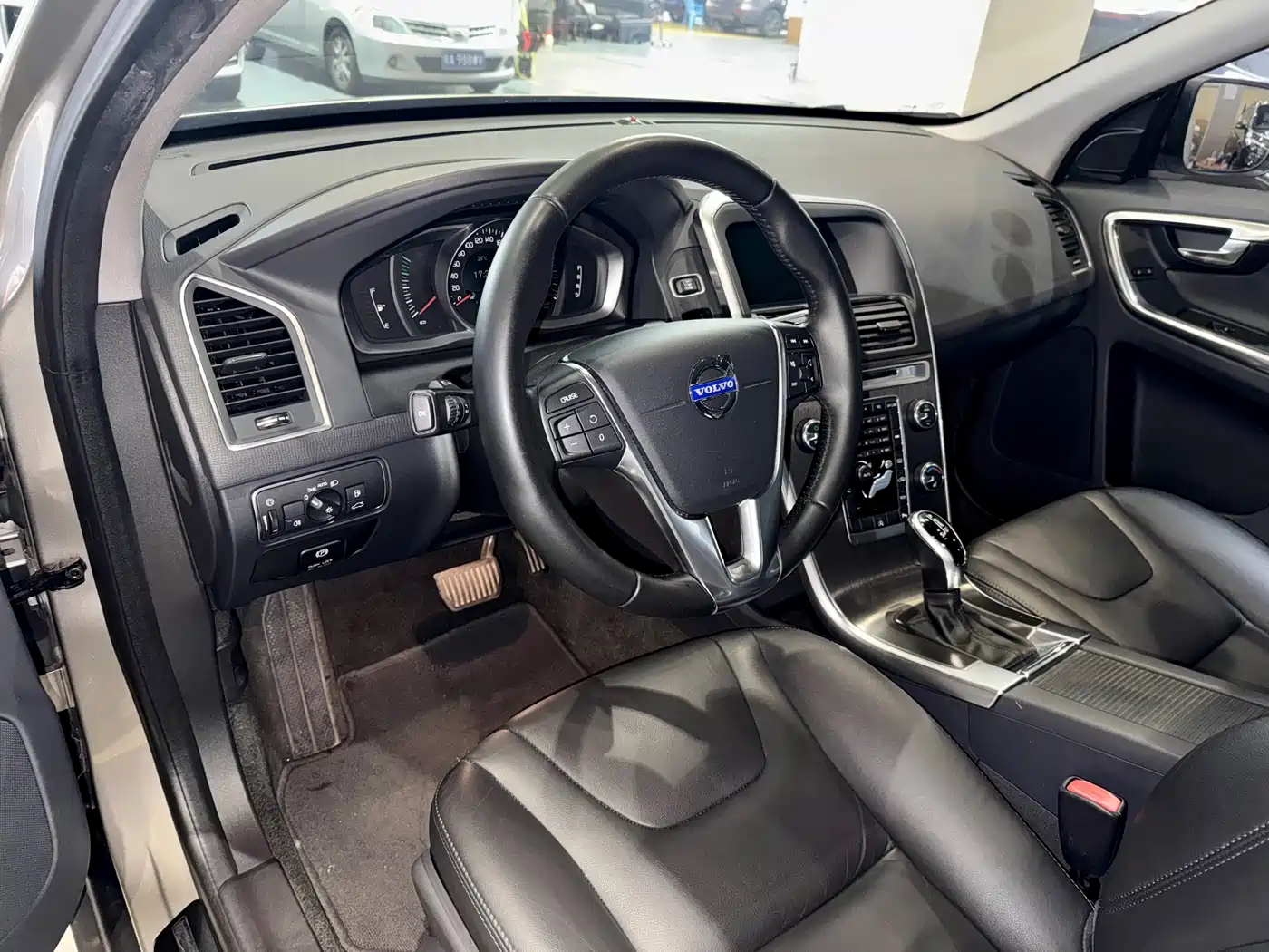 Volvo XC60 (Import) 2014 2014 Facelift T5 Momentum