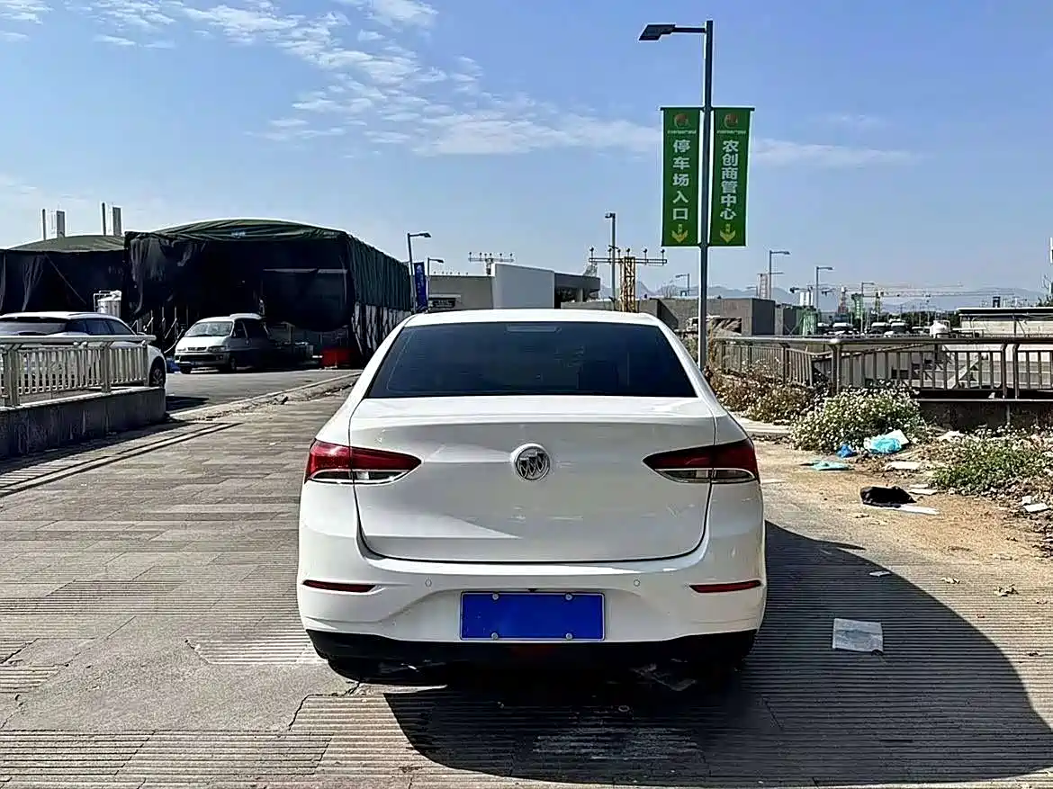Buick Excelle 2018 18T Automatic Elite фото 4