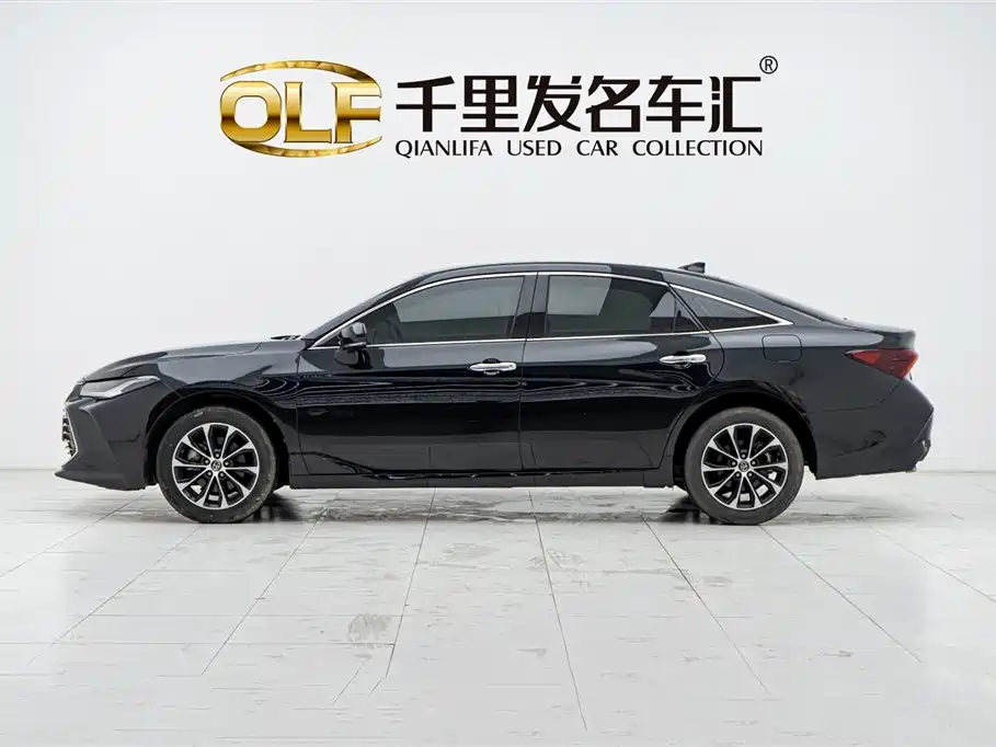 Toyota Avalon 2022 2.0L Luxury Edition фото 7