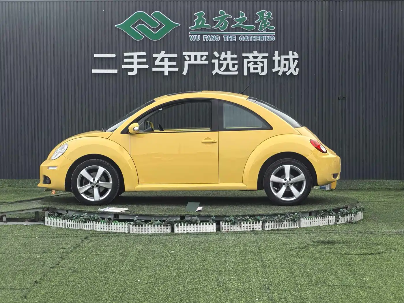 Volkswagen Beetle 2008 1.8T AT Luxury фото 17